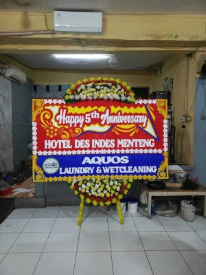 Papan Bunga di Dadapan Pringkuku