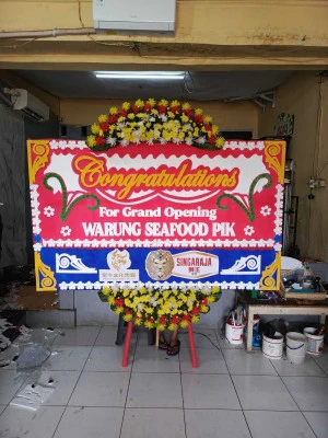 Papan Bunga di Dadapan Pringkuku